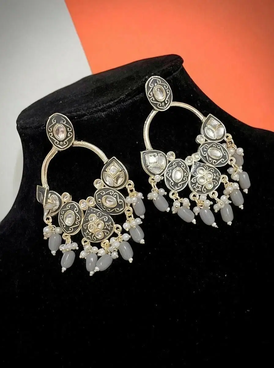 Tahaniya Paan Meena-Grey, Stylish Most Trendy Earrings For Girls & Women Drops & Danglers