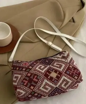 Women's Maroon Geometric Woven Jute Sling Bag