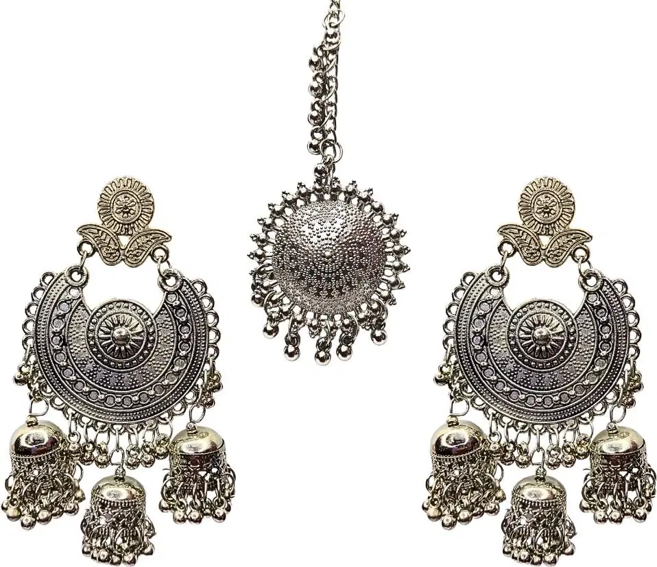 Tahaniya Pushpika Mohor Pearl Cascade Maang Tika Chandbali Earring