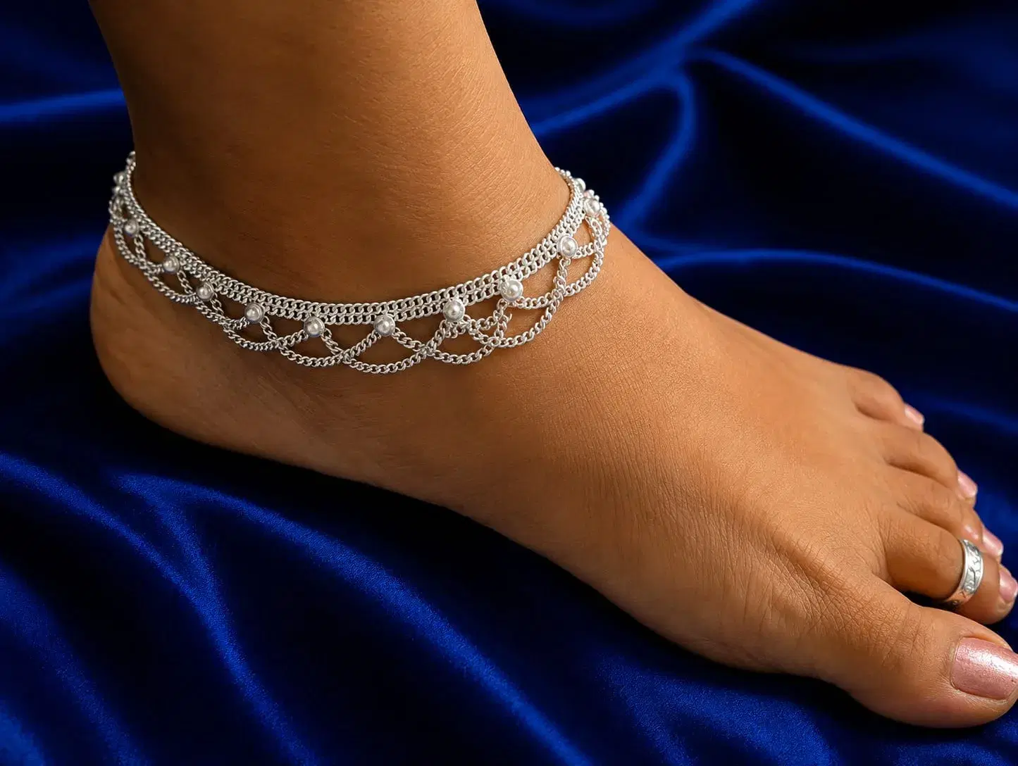 Silver Studded Scalloped Anklet